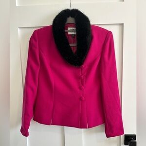 Vintage retro Kasper Petite Hot pink fuscia cropped blazer, black faux fur trim